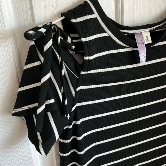 Alya - Women’s Black and White Striped Summer Dress size M - Picture 3 of 7